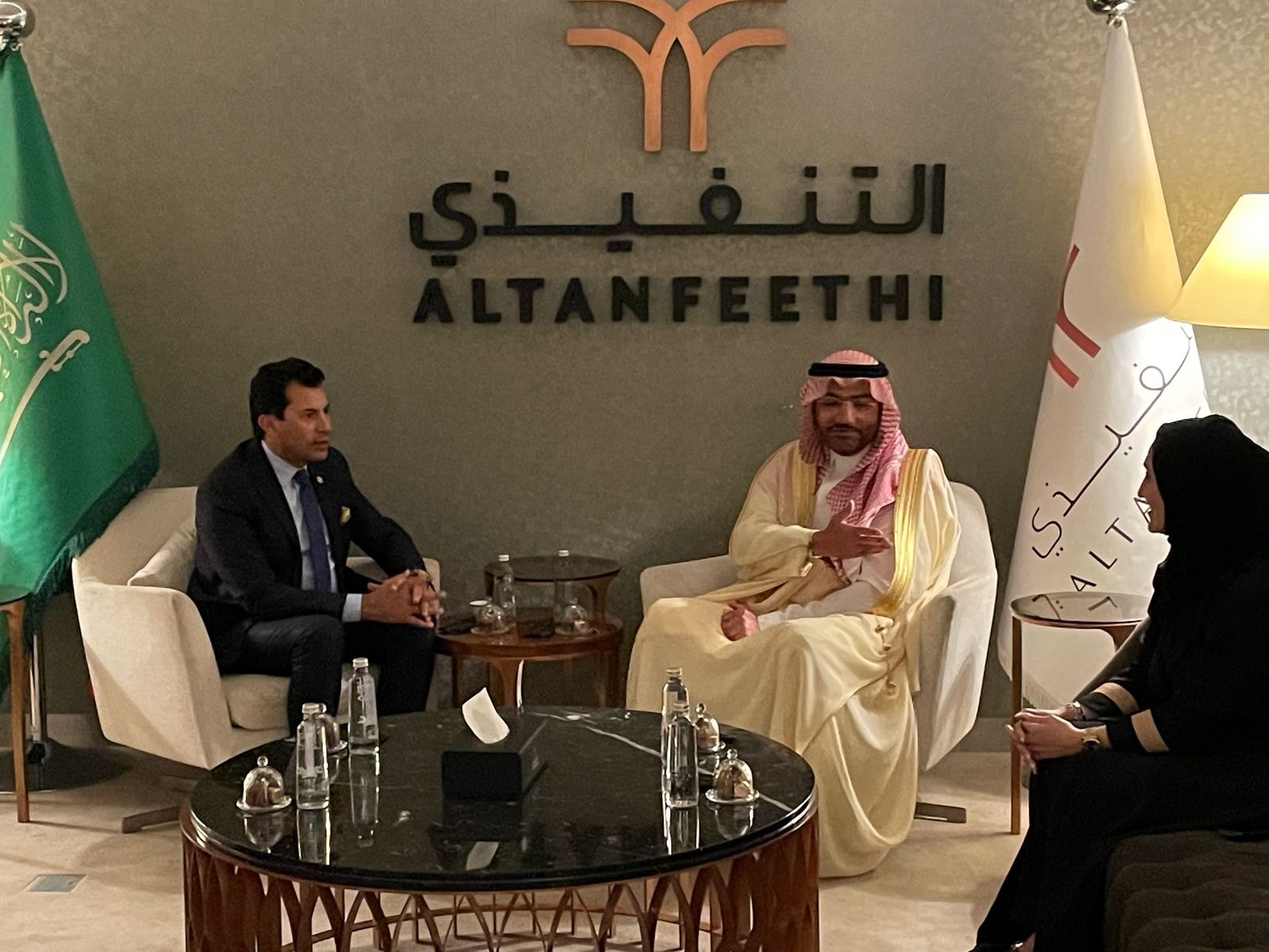 وزير الشباب والرياضة يشارك في منتدى الاستثمار الرياضي 